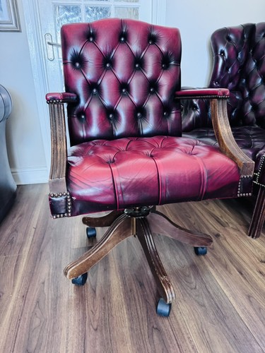 Chesterfield oxblood leather - oxblood,