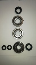 YAMAHA MARINER OUTBOARD ENGINE CRANK BEARINGS + SEALS.9.9-15hp 2 stroke.