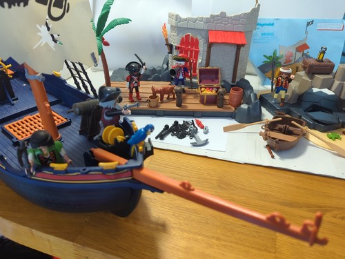 Playmobil pirates large ship - large,