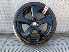 VOLKSWAGEN GOLF ALLOY WHEEL