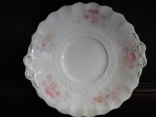 Pretty vintage fine bone - fine,