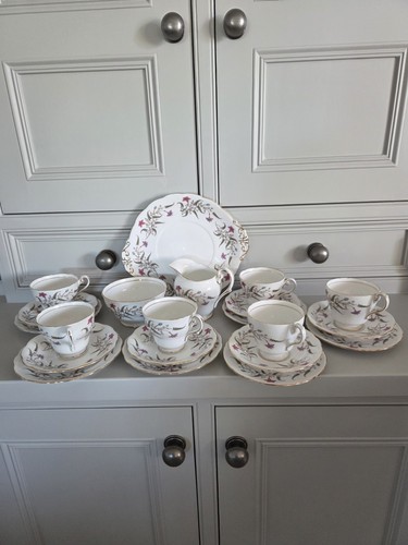 Vintage royal standard - royal,