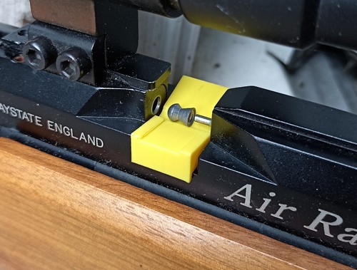 Single shot loader for 22 - single,