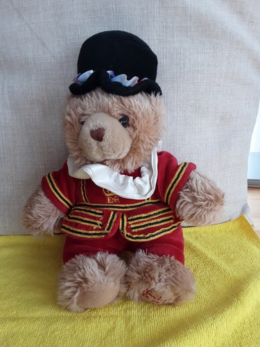 Hamleys beefeater teddy - beefeater, bear