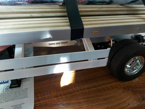 Trailer side rails crash - ,