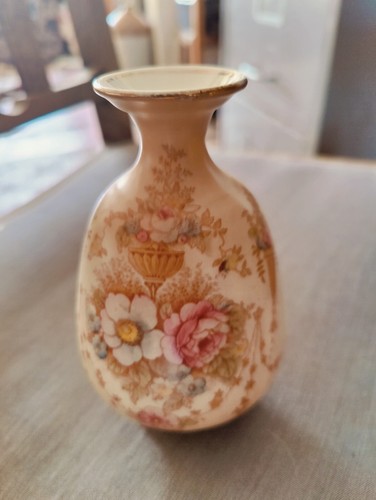 Crown devon fieldings vase - crown,