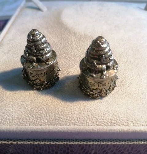 Silver scenes pill - silver,