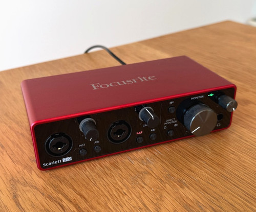 Focusrite scarlett 2i2 - focusrite,
