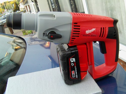 Milwaukee h18 18v - 18v, m18