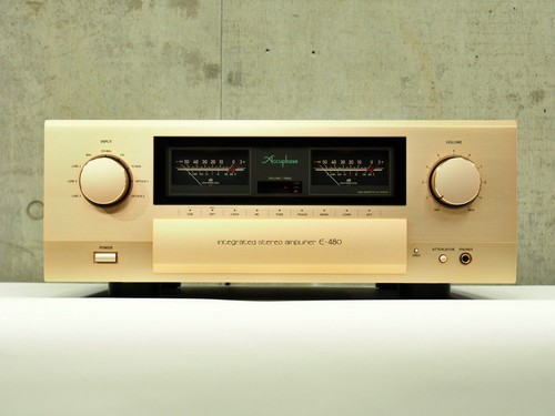 Accuphase integrated amplifier - integrated,