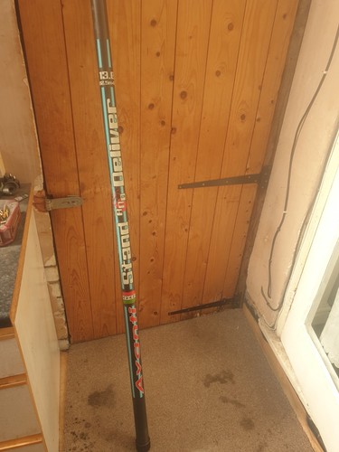 Fishing pole parts are - pole, miss