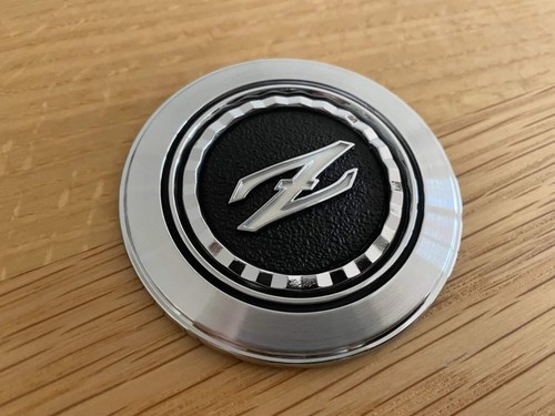 Front bonnet hood emblem - emblem, to