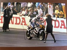 WAYNE GARDNER HAND SIGNED 12X8” PHOTO ROTHMANS HONDA 500CC WORLD CHAMPION 1987