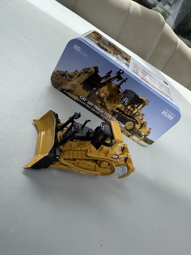 Diecast masters d9t dozer - diecast, cat