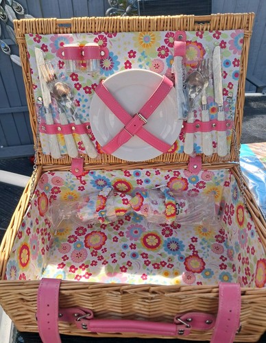 Picnic hamper wicker basket - picnic,