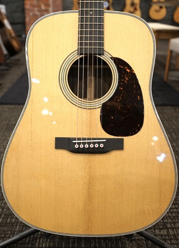 Martin modern deluxe 2023 - deluxe,
