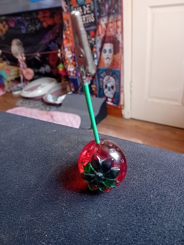 Single photo clip - clip, red