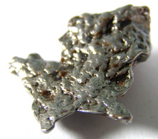 GENUINE CAMPO DE CIELO METEORITE PIECE - 3.0 x 2.3 x 0.7 cms 6.68 gms #12