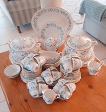 Royal Standard Fine Bone China Pattern "Garland" Dinner Service