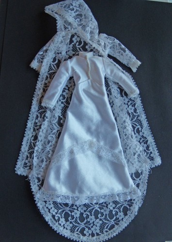 Pedigree sindy doll white - ~,
