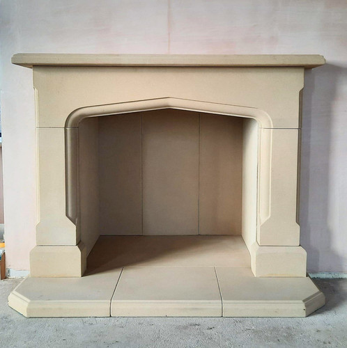Tudor style stone - style,