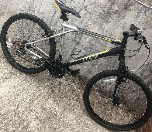 Mountain bike 26in - gt,