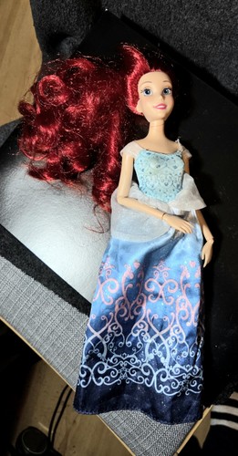 Disney store princess ariel - store,
