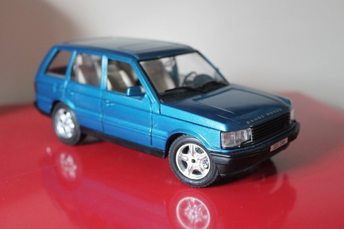 Burago range rover 2001 - 7.3”,