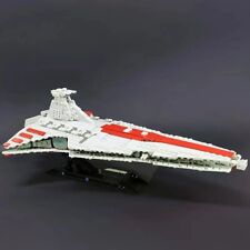 Star Wars: Venator-Class Republic Attack Cruiser (8039)