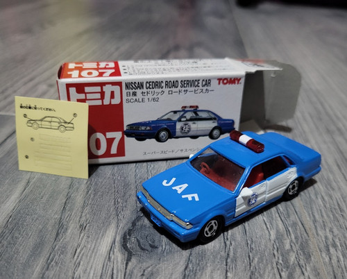Tomy nissan cedric road - nissan,