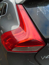 16 VOLVO V40 MK2 2.0D SE NEARSIDE REAR TAIL IGHT UNIT 12-19 BREAKING CAR