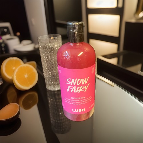 Large bottle lush snow - large,