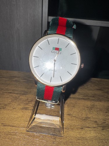 Gucci quartz white and gold - gucci,