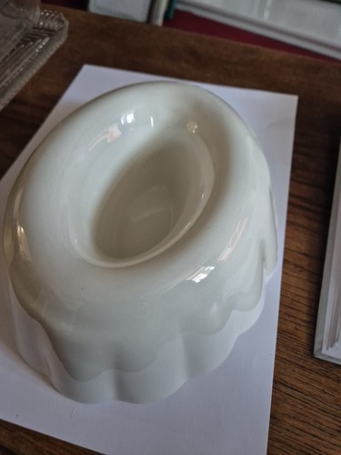 Vintage white jelly mould - white,