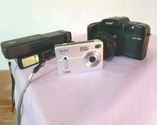 Four cameras untested vintage - four,