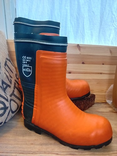 Oregon yukon chainsaw boots - oregon,