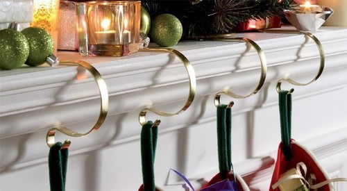 Gold mantel clips - 4,