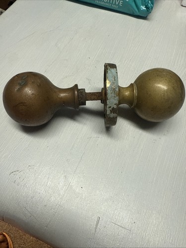Vintage brass door knobs - brass,