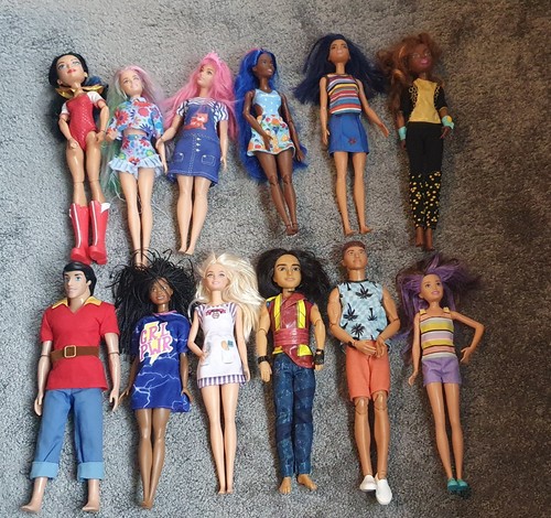 Bundle assorted barbie - of,