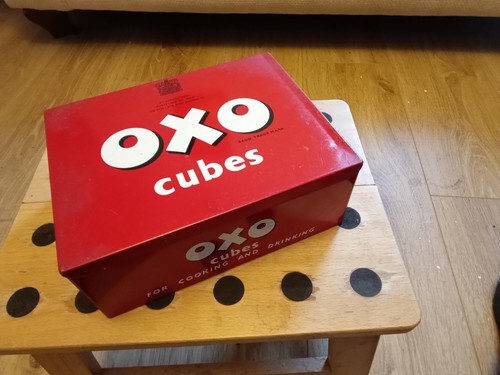 Oxo cubes metal tin - metal,