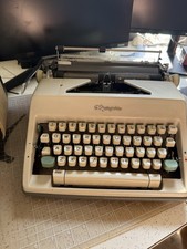 Vintage Olympia De Luxe