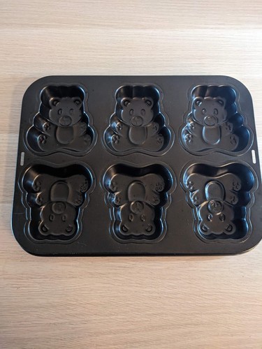 Teddy bear baking pan charcoal - bear,