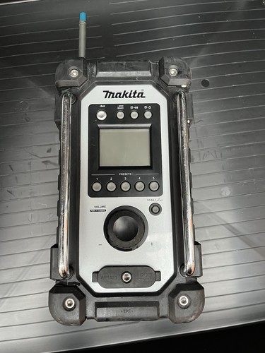 Makita dmr107 radio - makita,