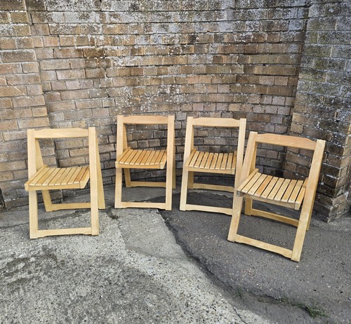 Wooden foldaway garden chair - foldaway,