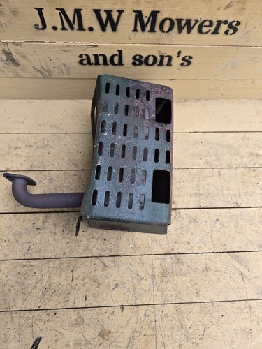 Briggs and stratton exhaust - and,