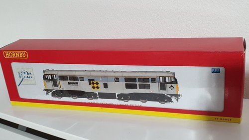 Hornby r2526 railfreight - hornby, br