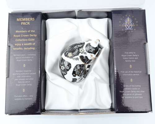 Royal crown derby members - derby,