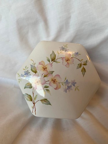 Poole england floral motif - ,