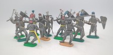 12x Vintage Timpo Toy Soldiers Medeival Knights Classic Type Armour Figures