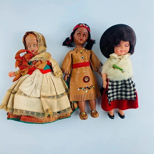 Vintage souvenir dolls - souvenir, x3